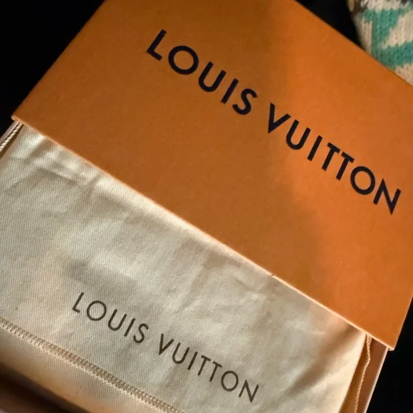 Louis Vuitton Sarah NM3 Monogram Wallet - Picture 11 of 11